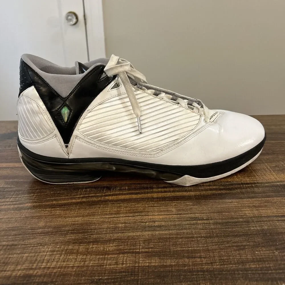 Jordan 2009 White Metallic Silver Men’s‎ Sneakers Shoes Size 17